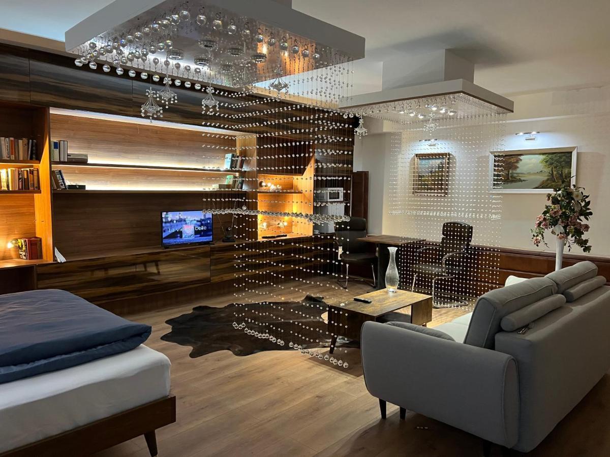 Business Box Apartment Bratislava Luaran gambar